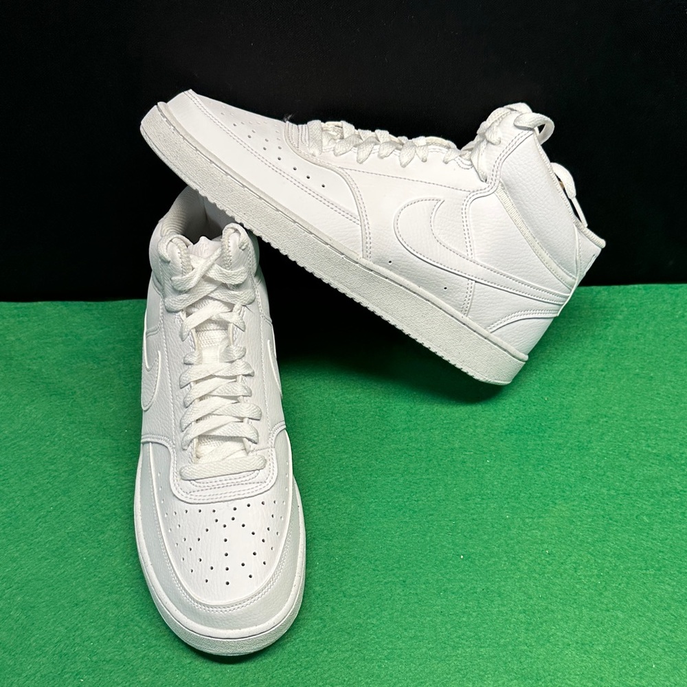 NEW Men’s Nike Court Vision Mid. Men’s size 9. All white sneakers